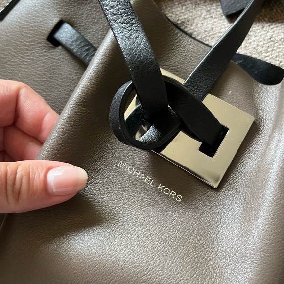 Michael Kors Gray/ Brown Leather Bucket Bag with Drawstring & Shoulder S… - Picture 3 of 11